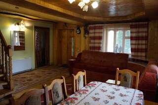 Дома для отпуска Vira-Nadiya Яремче Дом для отпуска-13